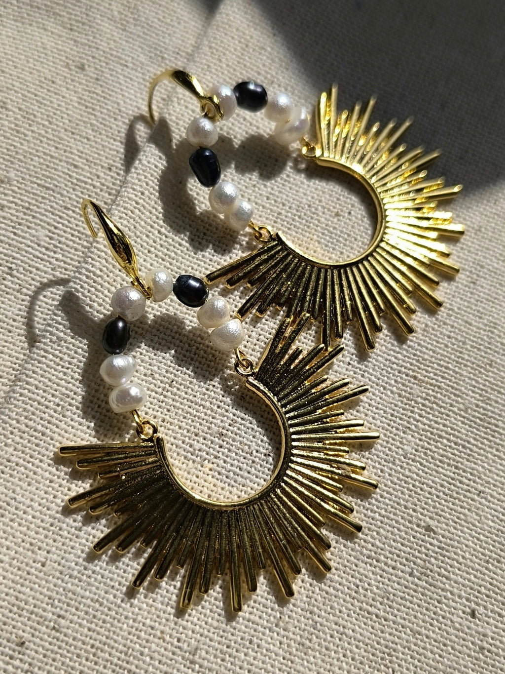 Helios Küpe