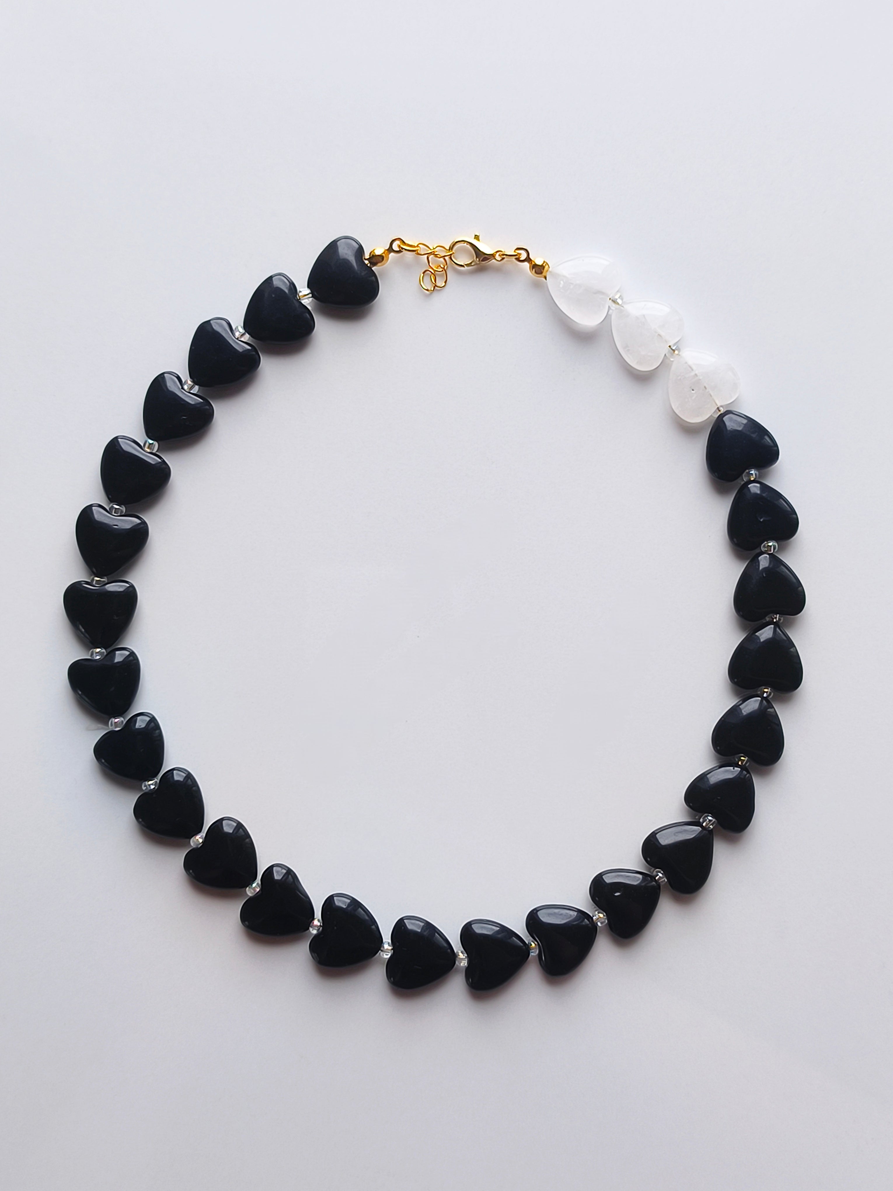 Amour Fin | Black Heart Necklace