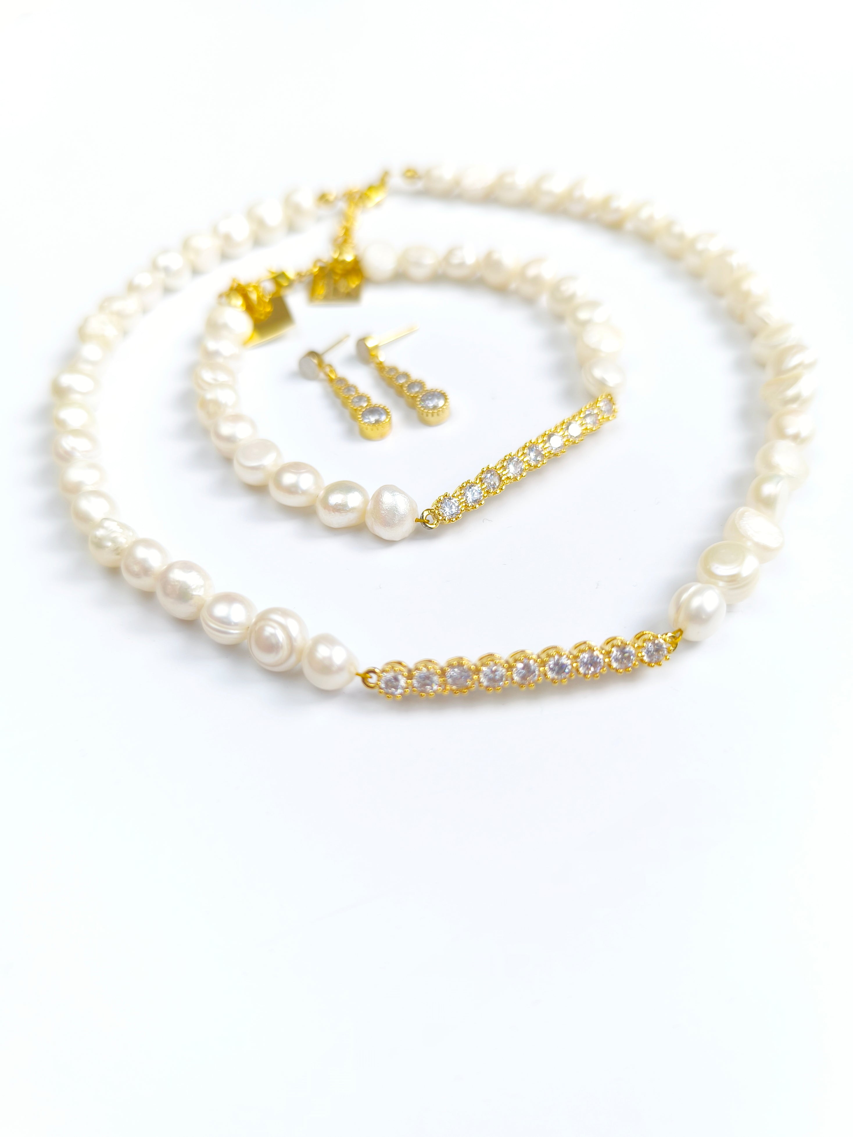 Ciel Doré Necklace